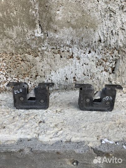 Замки капота бмв е60,61,63