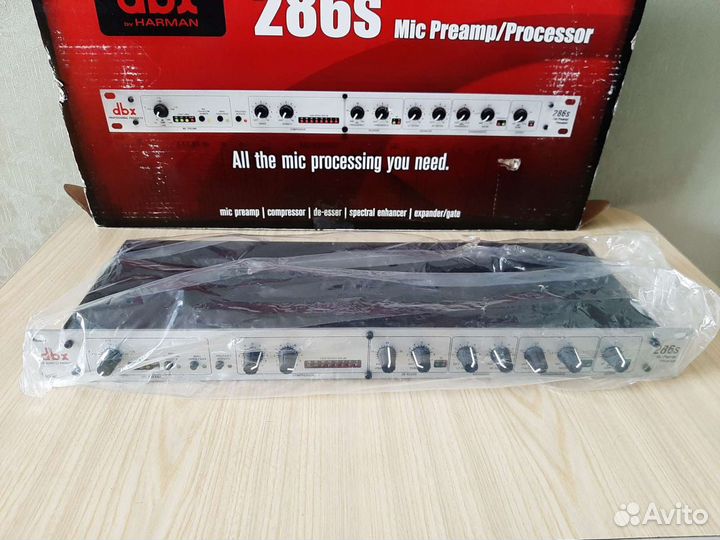 Микрофонный предусилитель DBX 280S