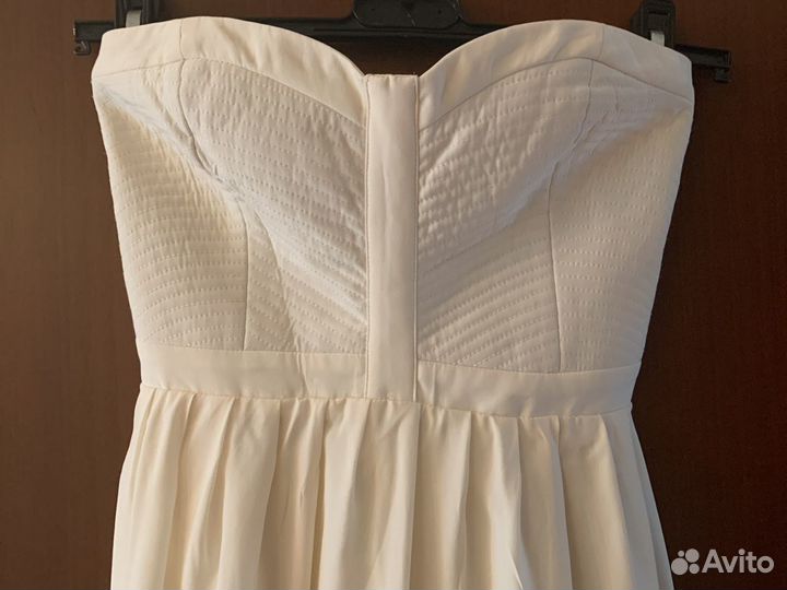 Платье белое в пол, на подкладке