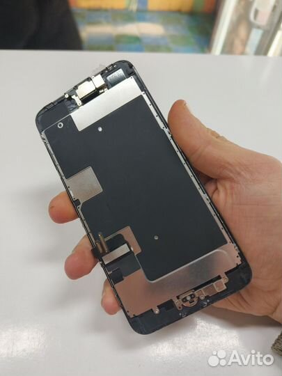 Экран оригинальный на iPhone 8 plus