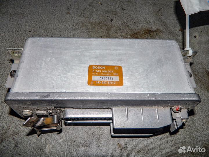 Блок управления ABS Audi 100 C4 0265100037