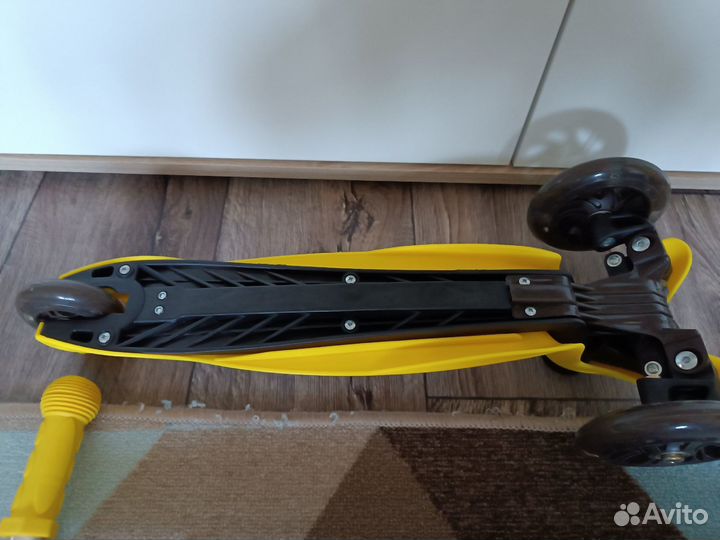 Самокат детский. новый