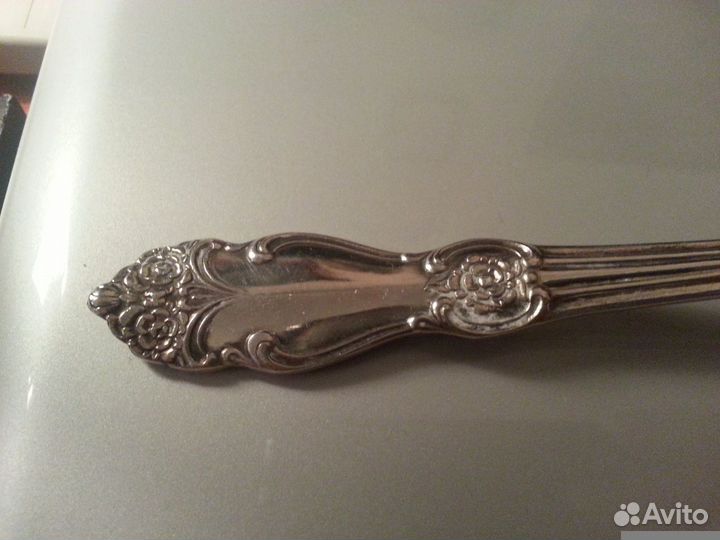 Столовые приборы 