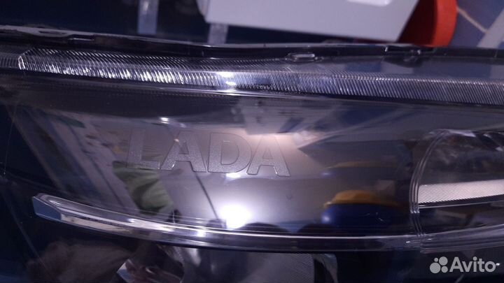 Правая фара веста 2015-2020