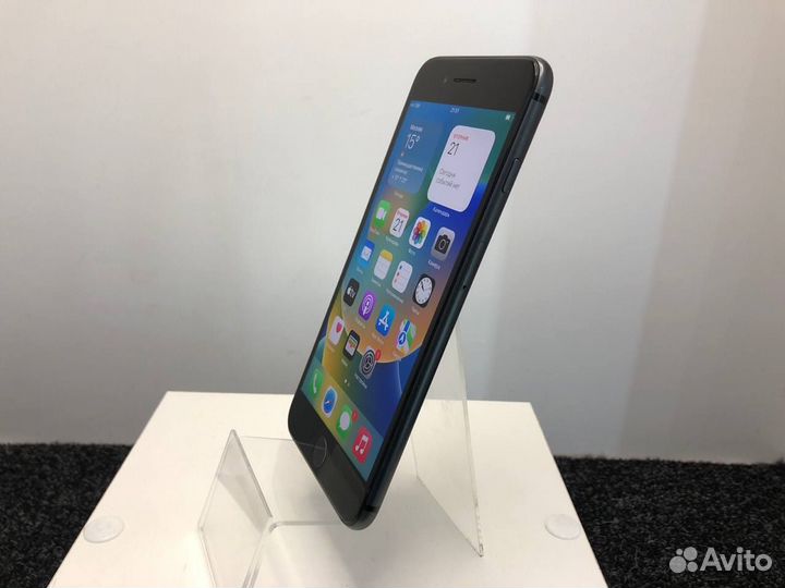 iPhone 8 Plus, 64 ГБ