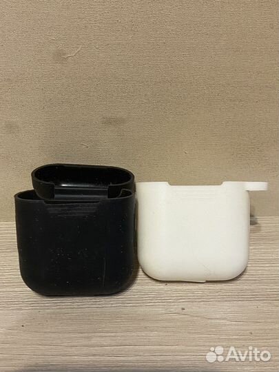 Чехлы Airpods