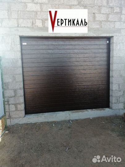 Секционные ворота Alutech