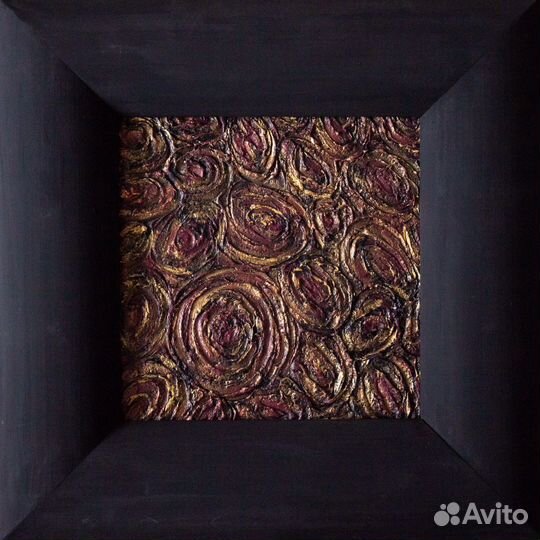 Картина черная с золотом в раме