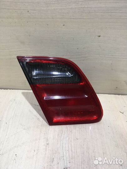 Фонарь задний левый Мерседес W210