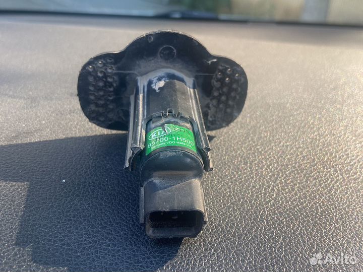 Датчик парктроник Kia Ceed ED