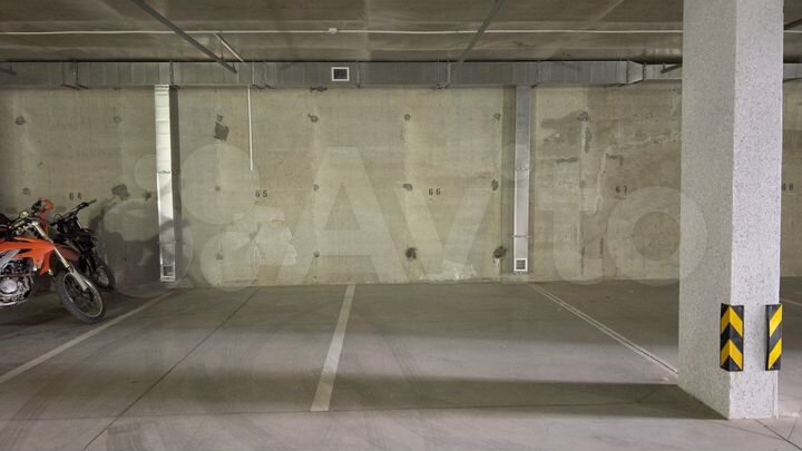 Машиноместо, 14 м²