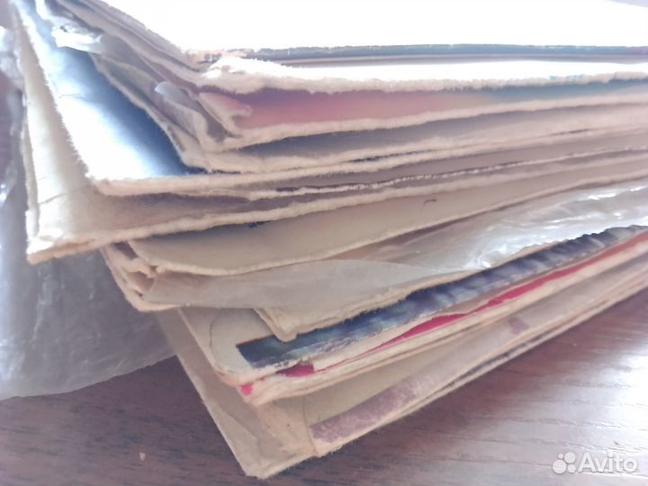 Коробка пластинок. 20 штук