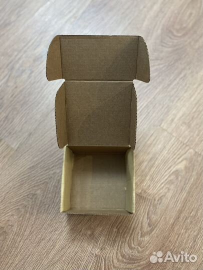 Коробка самосборная картонная 10*10*6