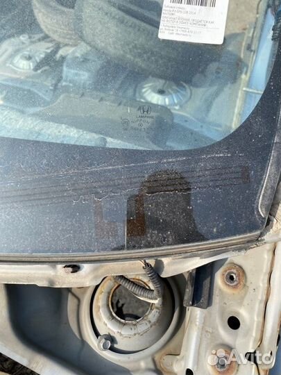 Лобовое стекло Honda Fit GP6 LEB 2014