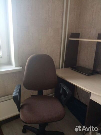 Компьютерный стол+ кресло