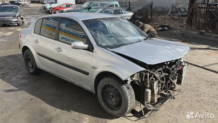 Панель приборов Renault Megane 2 8200793124