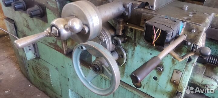 Токарно-винторезный станок 16Е20