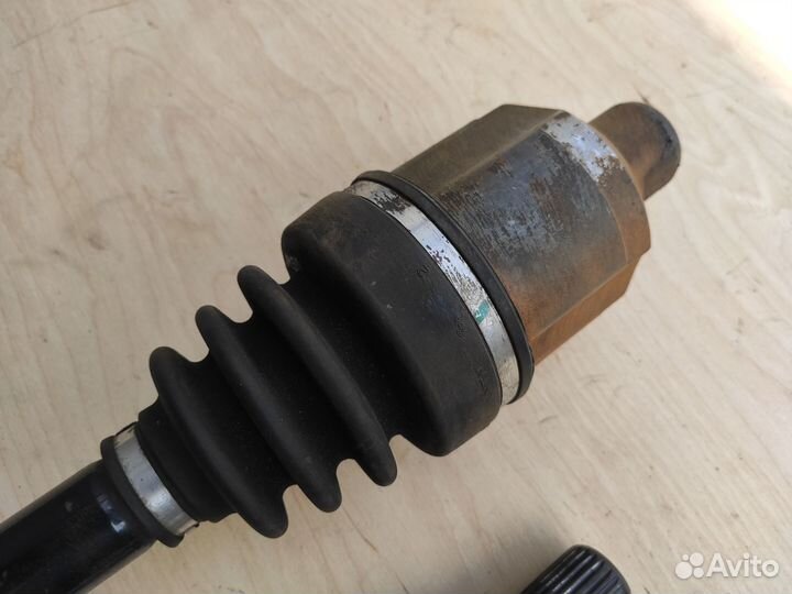 Привод правый на Opel Corsa D OPC