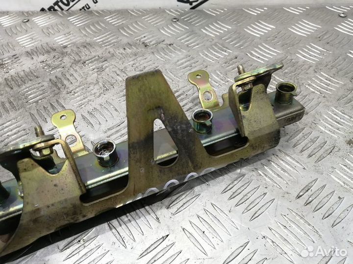 Рампа топливная HR16DE 1.6L Nissan