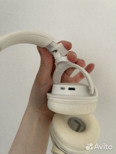 Беспроводные наушники jbl