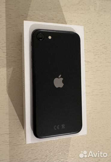 iPhone SE, 128 ГБ
