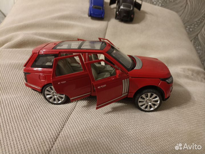 Модель автомобиля металл