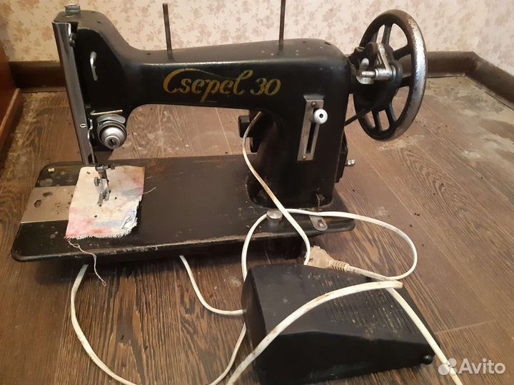 Швейная машина Csepel30