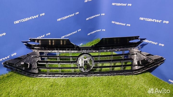 Решетка радиатора volkswagen polo liftback