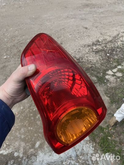 Фара toyota corolla 150