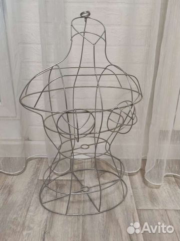 Железный торс для интерьера loft