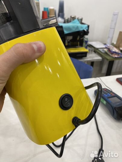 Шнековая соковыжималка Kitfort кт-1137-1