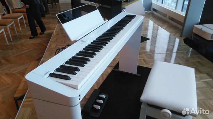 Casio privia PX-S1100WE Цифровое пианино