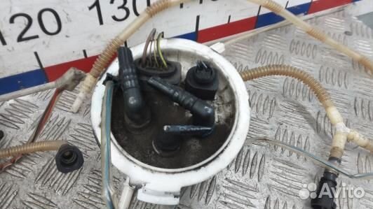 Насос топливный электрический audi A8 D3 (HEA28M70