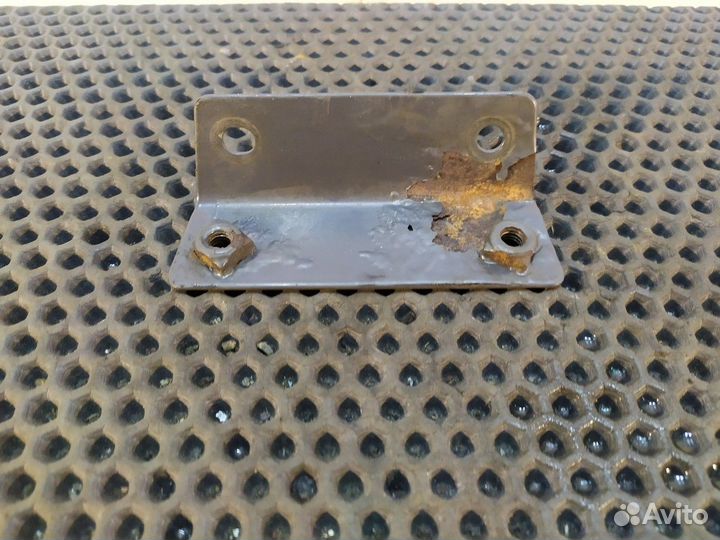 1493385 Кронштейн фары противотуманной