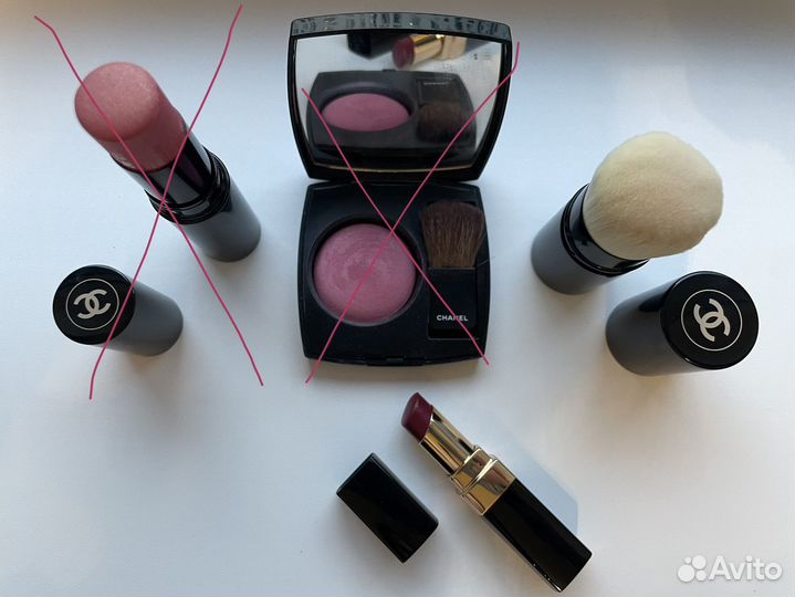 Кисть, помада Chanel