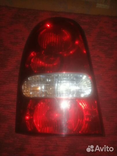 Фара задняя саньенг рекстон 2010