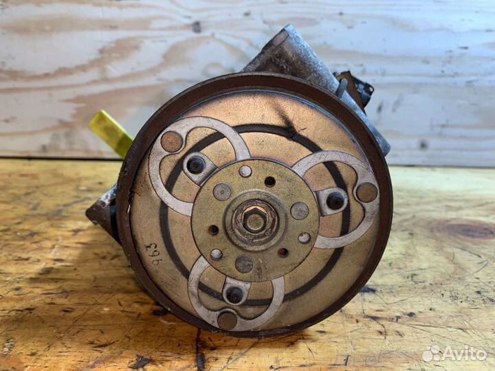 Компрессор кондиционера Nissan Stagea wgnc34