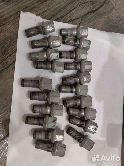 Болты для колёс