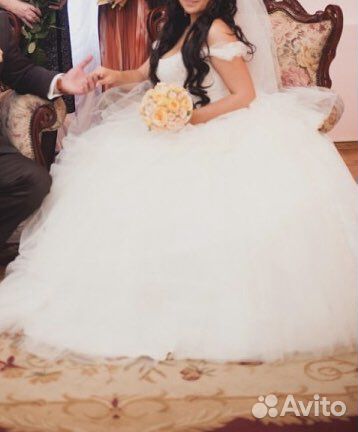 Свадебное платье 44-46 бу