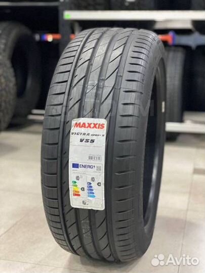 Maxxis Victra Sport SUV VS5 275/45 R20