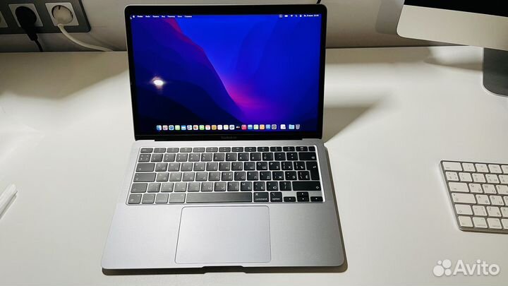 Apple MacBook air 13 2020 m1 8gb 256