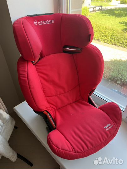 Автомобильное кресло maxi cosi rodifix airprotect