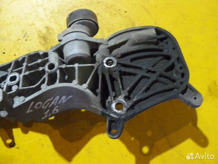 Кронштейн генератора для Renault Logan 2013г