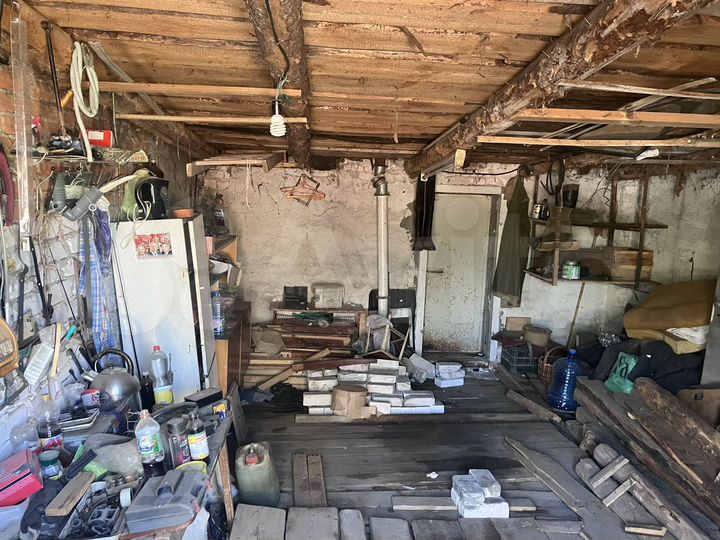 Гараж, > 30 м²