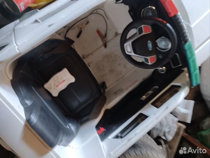 Детский электромобиль