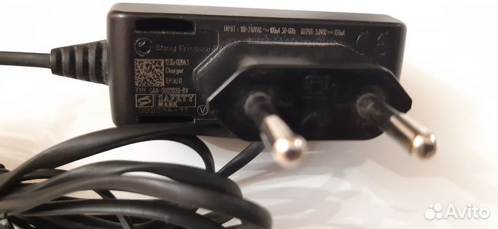 Зарядное устройство для телефонов Sony Ericson