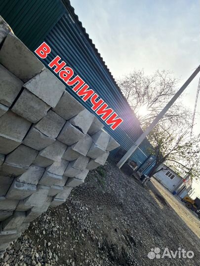 Бетонные столбы для забора