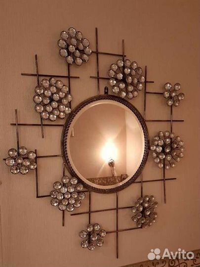 Зеркало новое настенное