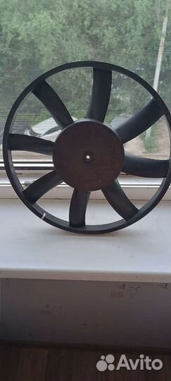 Вентилятор радиатора 2168069 универсальный