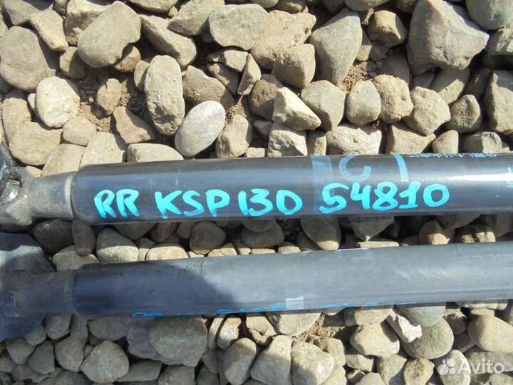 Амортизатор багажника Toyota Vitz KSP130 1KR-FE